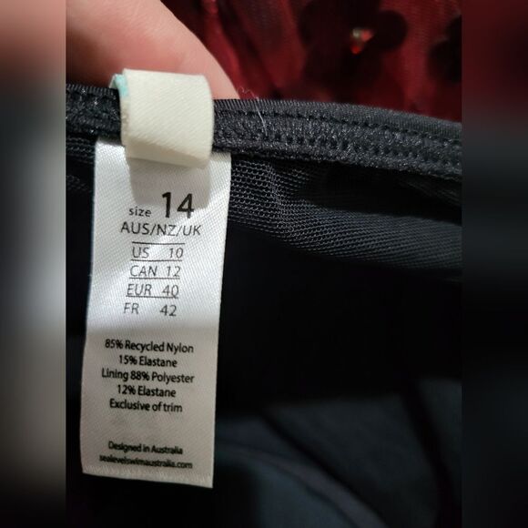 Sea Level Swim Skirted One-Piece Swimsuit Square Neck Swim Dress Black 10 NWOT - Picture 5 of 6